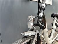 Elektrische Damesfiets Run & Bike – foto 4 – kavel bij Hammertime