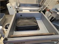 1 Rvs Vacuummachine Henkelman 200a – foto 3 – kavel bij Hammertime