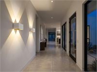 [00982] 12w Led White Wall Lamp 4-Light Adjustable Waterproof – foto 3 – kavel bij Hammertime, Puurs