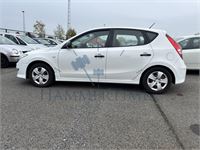 Hyundai I30 1.4i Comfort, 2011 – foto 8 – kavel bij Hammertime