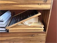 1 Houten Wandrek Met Inhoud – foto 3 – kavel bij Hammertime