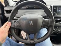 Peugeot 208 1.2i Puretech Active, 2015 – foto 17 – kavel bij Hammertime