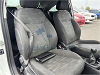 Opel Corsa 1.2i Essentia, 2010 – foto 21 – kavel bij Hammertime