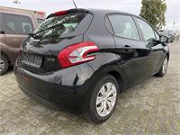 Peugeot 208 1.2i Puretech Active, 2015 – foto 5 – kavel bij Hammertime