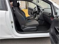 Opel Corsa 1.4i Black Edition, 2011 – foto 26 – kavel bij Hammertime