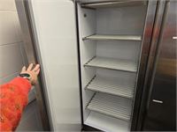 1 Rvs Vrieskast Exquisit Bf600inox – foto 4 – kavel bij Hammertime