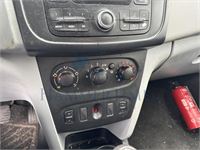 Dacia Sandero 1.2i Ambiance, 2013 – foto 16 – kavel bij Hammertime