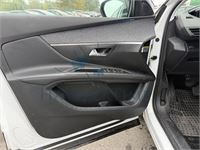 Peugeot 5008 1.6 Bluehdi Allure 115 At, 2018 – foto 9 – kavel bij Hammertime