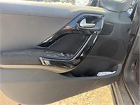 Peugeot 208 – foto 8 – kavel bij Hammertime