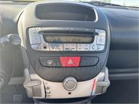 Toyota Aygo 1.0i Vvt-I Plus Mmt 68 At, 2006 – foto 16 – kavel bij Hammertime