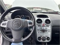 Opel Corsa 1.2i Essentia, 2010 – foto 12 – kavel bij Hammertime