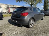 Opel Astra 1.4i Enjoy, 2011 – foto 5 – kavel bij Hammertime