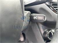 Peugeot 208 1.4i Access, 2012 – foto 18 – kavel bij Hammertime