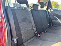 Toyota Yaris 1.0i Vvt-I Dynamic, 2014 – foto 24 – kavel bij Hammertime