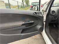 Opel Corsa 1.4i Black Edition, 2011 – foto 9 – kavel bij Hammertime