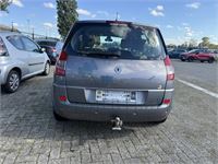 Renault Scenic Ii Phase 1.5 Dci Latitude, 2008 – foto 8 – kavel bij Hammertime