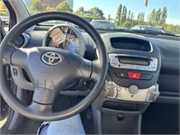 Toyota Aygo 1.0i Vvt-I Plus Mmt 68 At, 2006 – foto 15 – kavel bij Hammertime