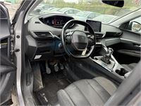 Peugeot 5008 1.6 Bluehdi Active, 2018 – foto 8 – kavel bij Hammertime