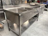 Rvs Spoeltafel – foto 4 – kavel bij Hammertime