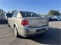 Opel Vectra 1.6i Xep 16v Essentia, 2004 – foto 8 – kavel bij Hammertime