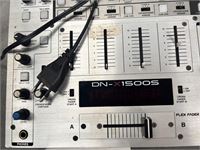 2 Controllers Showtec/denon – foto 6 – kavel bij Hammertime