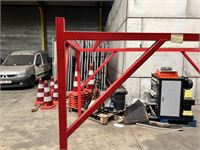 Lot Van 2 Stapelrekken Voor Auto'S – foto 7 – kavel bij Hammertime