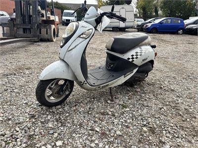 Bromfiets Sym – kavel bij Hammertime