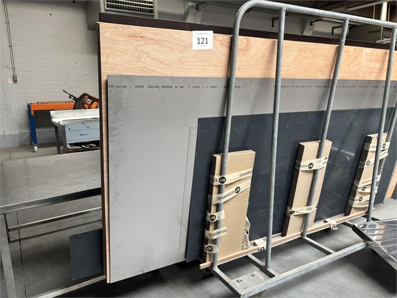 Lot Hout Incl Kar – kavel bij Hammertime