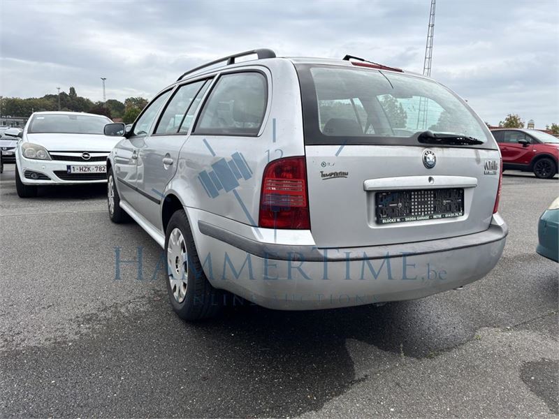 Skoda Octavia 1.4i 16v Tradition, 2004 – foto 8 – kavel bij Hammertime