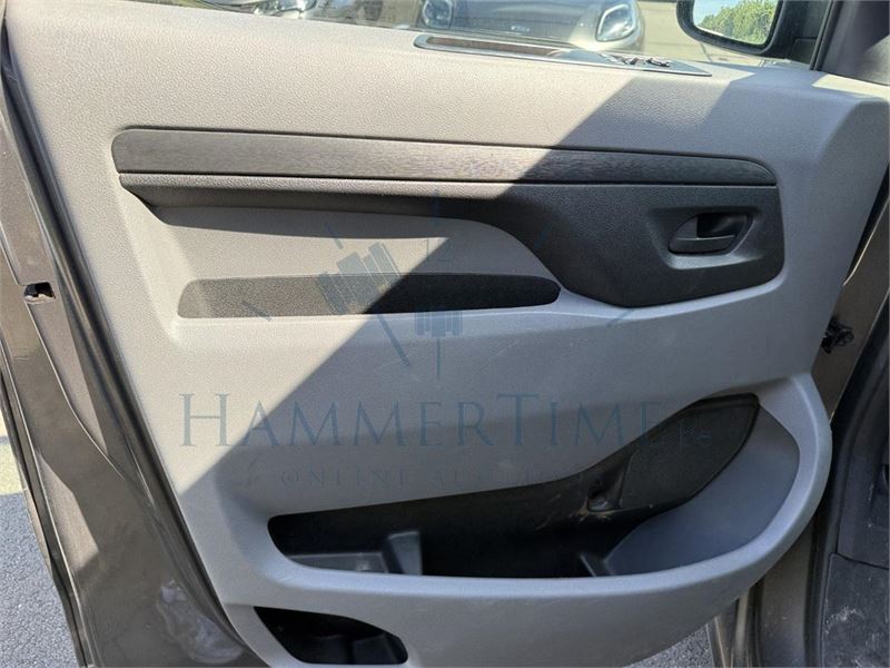 Citroen Jumpy Fourgon Mwb Bluehdi M Business Eat 177 At, 2019 – foto 9 – kavel bij Hammertime