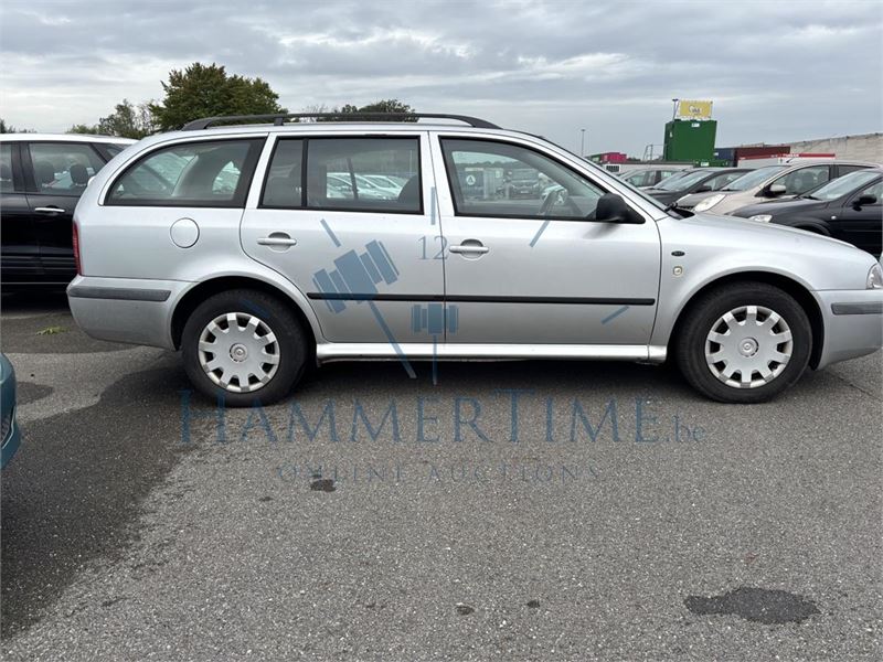 Skoda Octavia 1.4i 16v Tradition, 2004 – foto 5 – kavel bij Hammertime