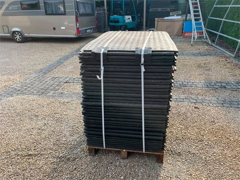 1 Pallet Rubberen Tegels 120x80cm – foto 5 – kavel bij Hammertime