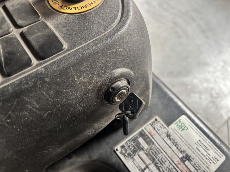 Heftruck Om Xe15 3ac – foto 10 – kavel bij Hammertime