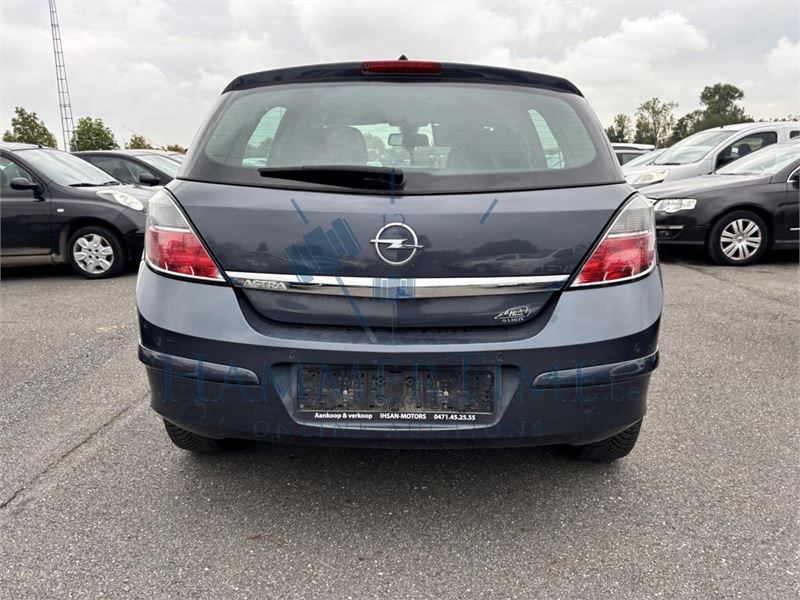 Opel Astra 1.6i Essentia, 2009 – foto 7 – kavel bij Hammertime
