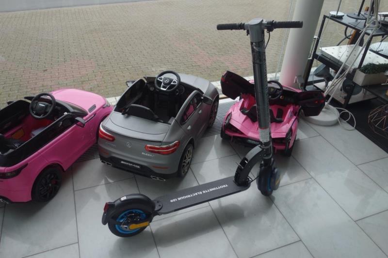 https://cdn.aeman.nl/AE_Hammertime/image/800/800/5b865f9b-e482-47b1-b1bd-a525a5983d57/jpg