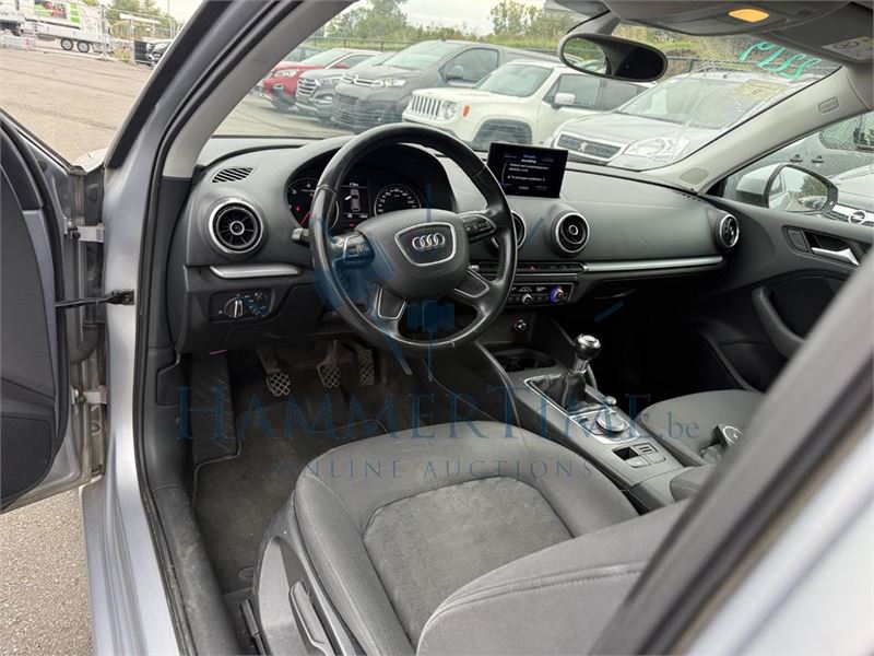 Audi A3 1.6 Tdi Attraction, 2015 – foto 10 – kavel bij Hammertime