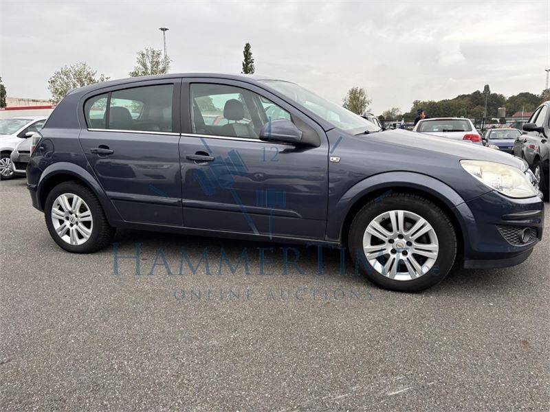 Opel Astra 1.6i Essentia, 2009 – foto 5 – kavel bij Hammertime