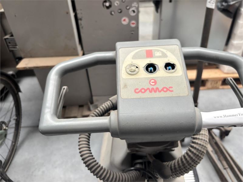Schrobzuigmachine Comac – foto 3 – kavel bij Hammertime