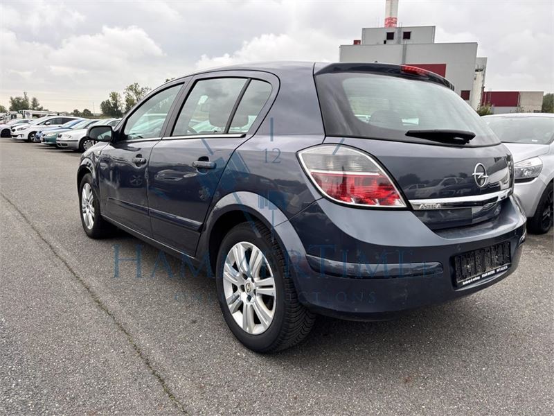 Opel Astra 1.6i Essentia, 2009 – foto 8 – kavel bij Hammertime