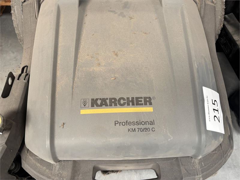 Veegmachine Karcher Km70/20 C – foto 3 – kavel bij Hammertime