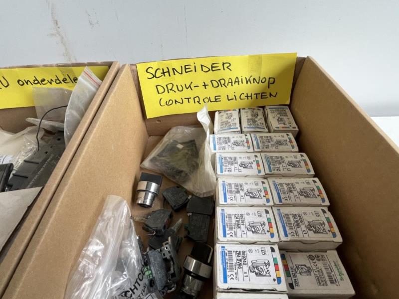 https://cdn.aeman.nl/AE_Hammertime/image/800/800/cc2e2ef0-5e81-42ed-95f6-0ed77ff0f2a8/jpg