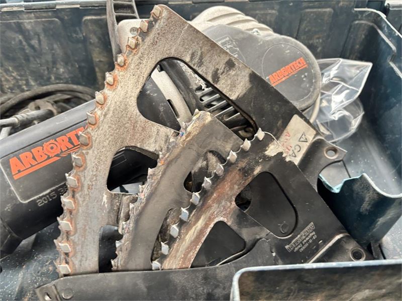 Multizaag Arbortech As170 – foto 3 – kavel bij Hammertime