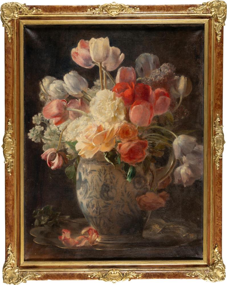 Blumenstrauß in einer Porzellanvase