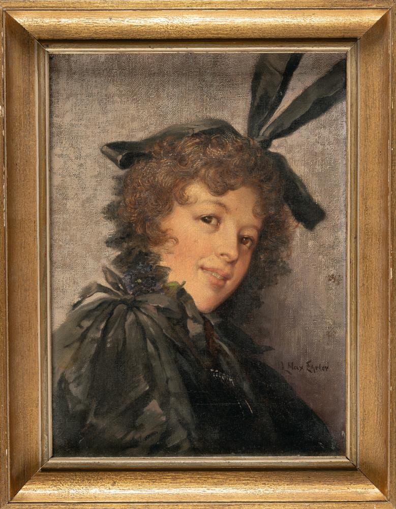 Junge Frau mit schwarzer Schleife