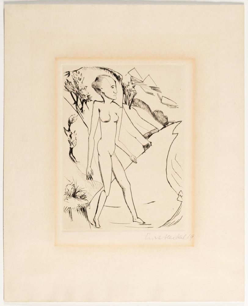 Stehendes Mädchen am Strand