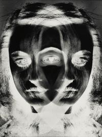 "Maske einer Tänzerin"