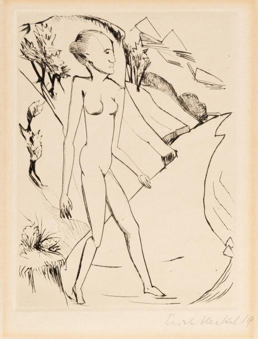 Stehendes Mädchen am Strand