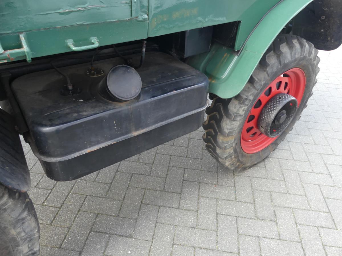 Mercedes-Benz Unimog