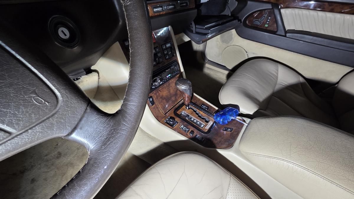 Mercedes-Benz 600 SEL