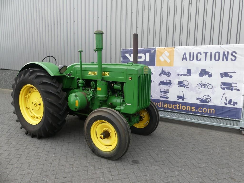John-Deere D